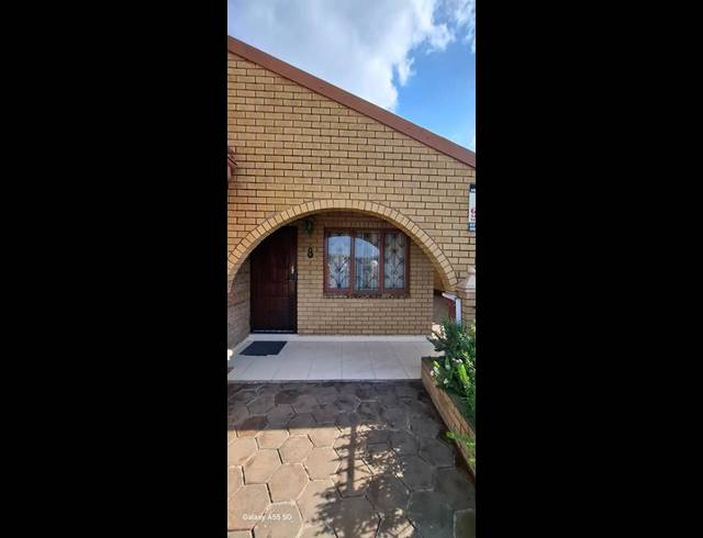 3 BEDROOM HOUSE FOR SALE IN WOODVIEW